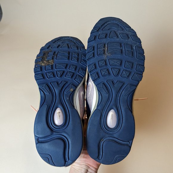 Nike Air Max 97 Premium in Plum Chalk - Picture 8 of 11